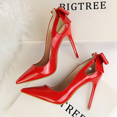 Pointed Patent Leather Hollow Bow Shoes