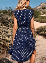 Point Sleeveless Lace-up Pleated Dress