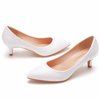 Shallow-pointed Low-heeled Shoes