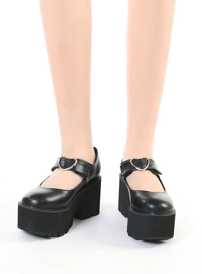 Women's Heart-shaped Buckle Shoes