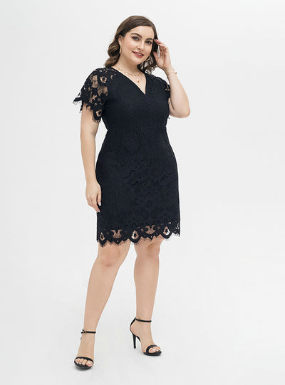 Plus Size V-neck Hip Black Lace Dress