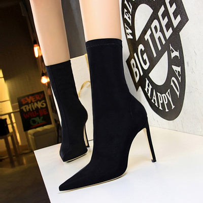 Thin Pointed Elastic Booties