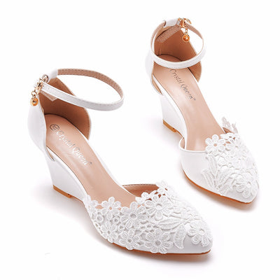 Lace Pointed High-heeled Wedding Shoes