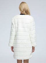 The Female Coat Of Rabbit Fur Is Long For Women