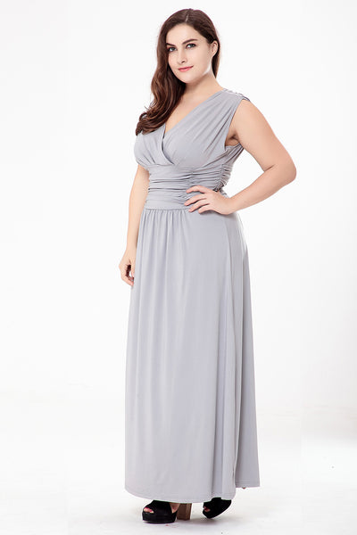 V-neck Sleeveless Pleats Plus Dress