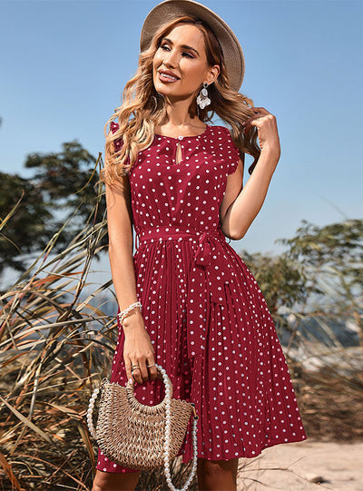 Point Sleeveless Lace-up Pleated Dress