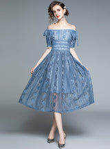 Lace Round Neck Bubble Sleeve Dress