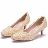 Lace Pointed Low-heeled Wedding Shoes