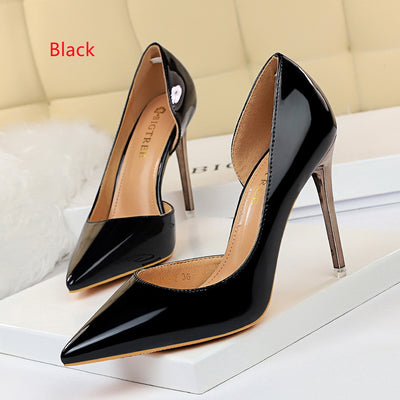 Women's Shallow Pointed Side Hollow Shoes
