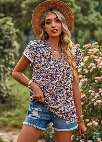 V-neck Printed Casual T-shirt