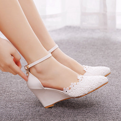 Lace Pointed High-heeled Wedding Shoes