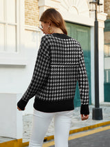 Round Neck Houndstooth Contrast Sweater