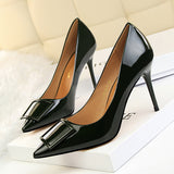 Shallow Mouth Pointed Square Buckle Shoes
