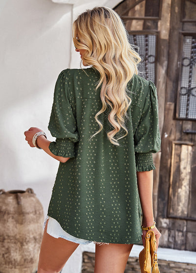 V-neck Five-point Sleeve Shirt