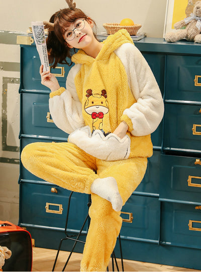 Women's Winter Yellow Coral Velvet Pajamas Cute Nightwear